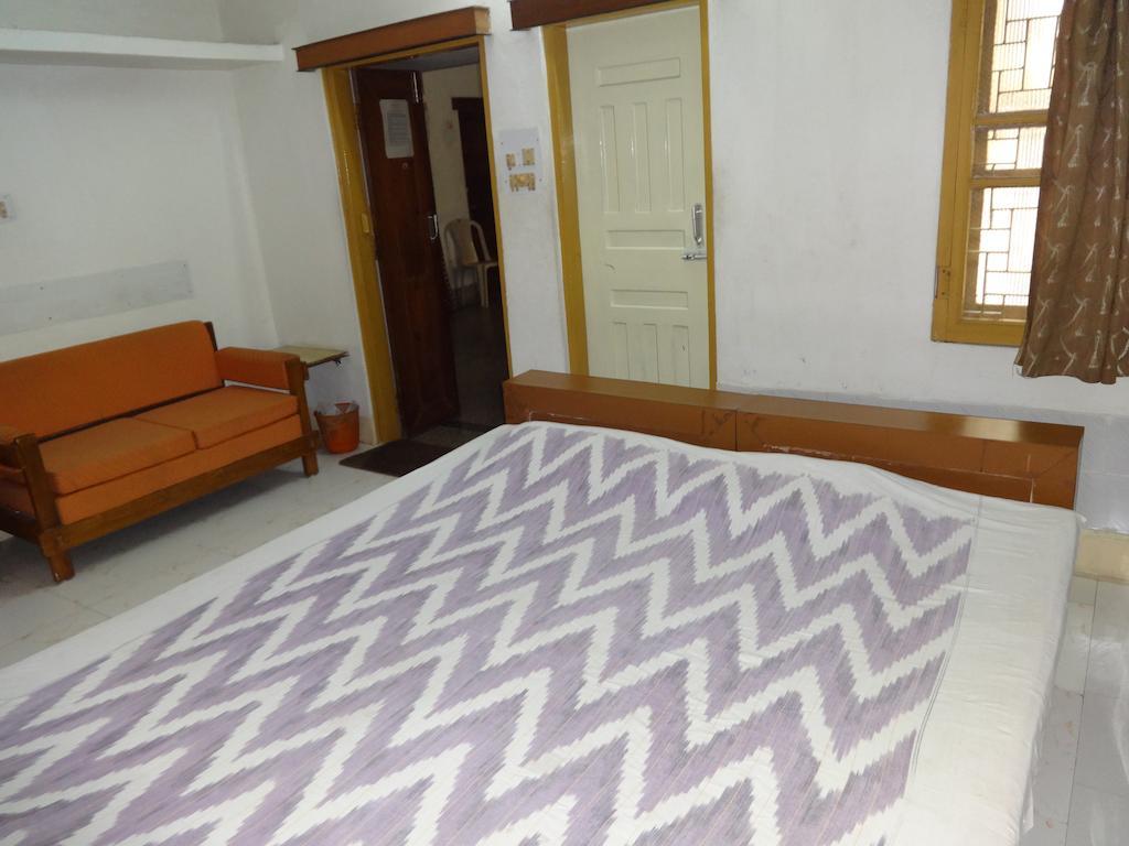 Hotel Upasana Bhubaneswar Quarto foto